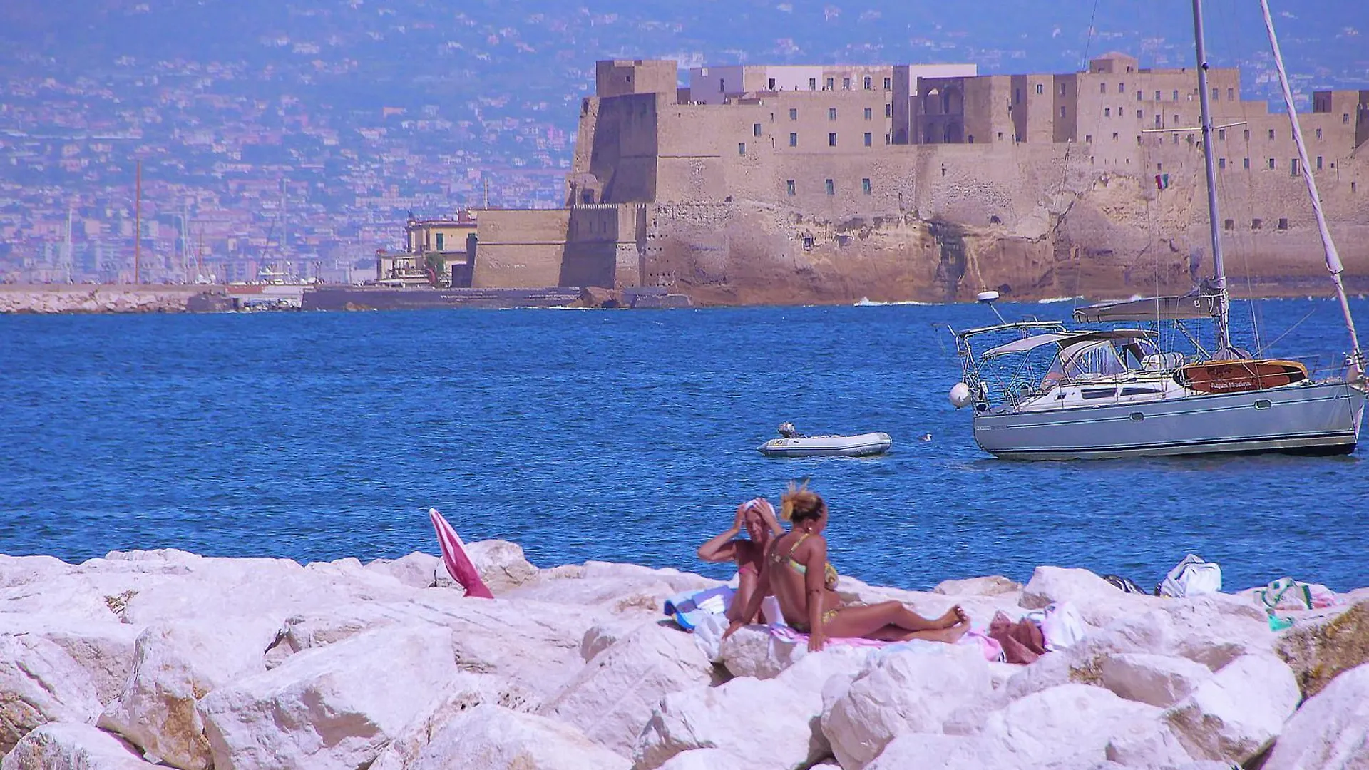 Apartment Grande & Favoloso Vicino Il Museo Madre Naples Italy
