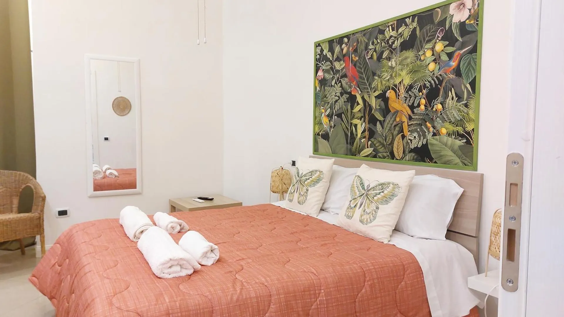 Grande & Favoloso Vicino Il Museo Madre Naples Apartment